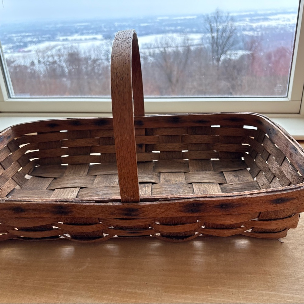 Beautiful Clean Rustic Brown Woven Basket Unique pet/smoke-free - Picture 12 of 16